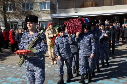 Жители Заинского района простились с участником спецоперации Алексеем Агашкиным