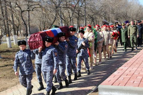 Жители Заинского района простились с участником спецоперации Алексеем Агашкиным