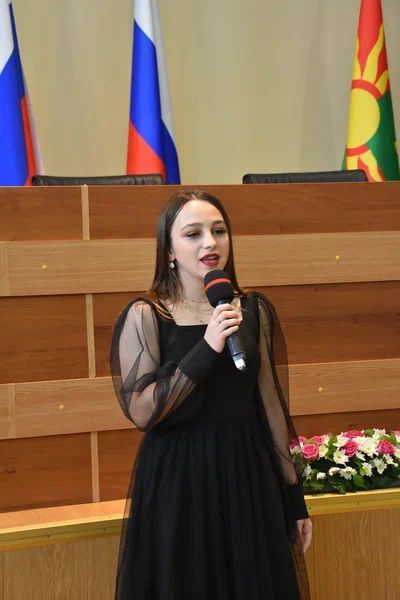 Зәйдә ике укучы 30 мең сумлык Ринат Фәрдиев премиясен алды