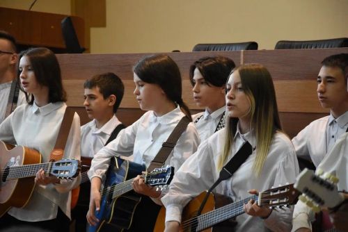 Зәйдә ике укучы 30 мең сумлык Ринат Фәрдиев премиясен алды