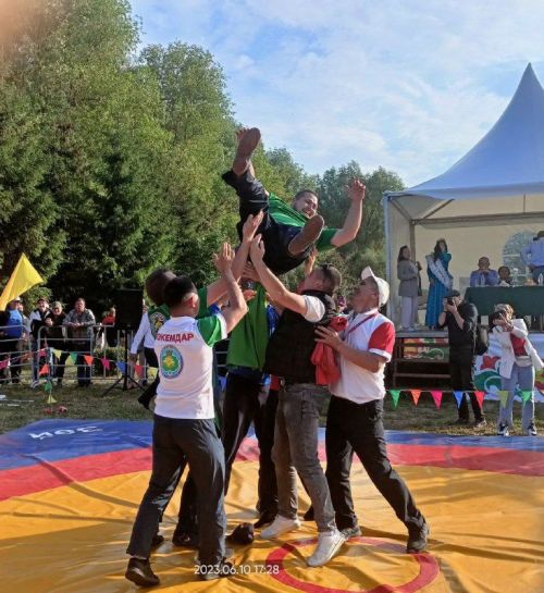 В Заинске назван абсолютный батыр Сабантуя