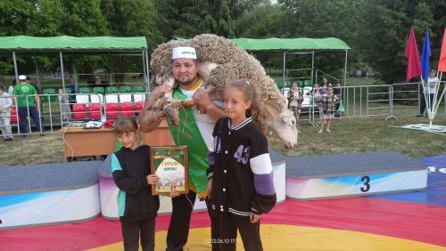В Заинске назван абсолютный батыр Сабантуя