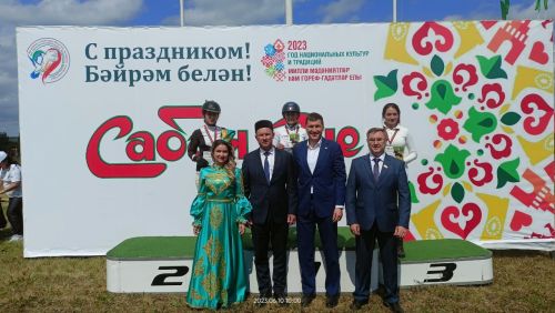 Стали известны подробности с конных скачек