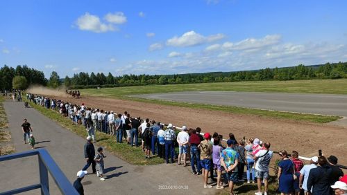Стали известны подробности с конных скачек