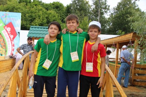 Заинское подворье украсило Сабантуй в Казани