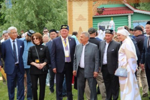 Заинское подворье украсило Сабантуй в Казани