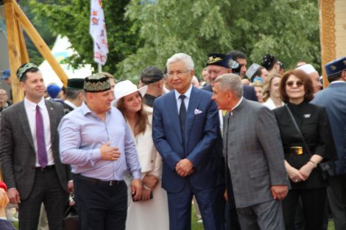 Заинское подворье украсило Сабантуй в Казани