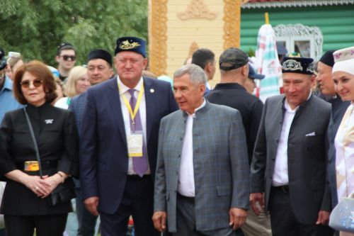 Заинское подворье украсило Сабантуй в Казани