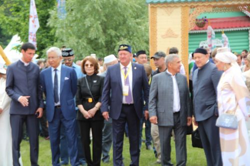 Заинское подворье украсило Сабантуй в Казани