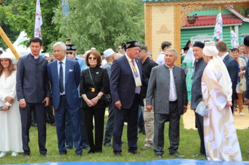 Заинское подворье украсило Сабантуй в Казани