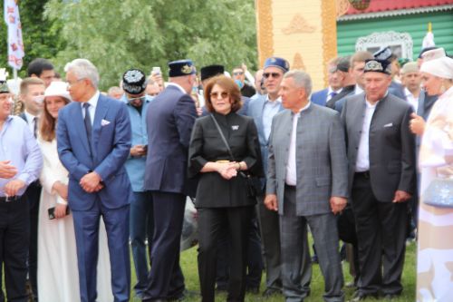 Заинское подворье украсило Сабантуй в Казани