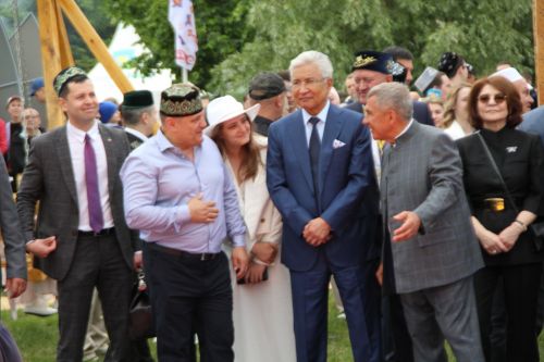 Заинское подворье украсило Сабантуй в Казани