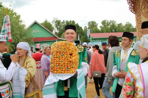 Заинское подворье украсило Сабантуй в Казани