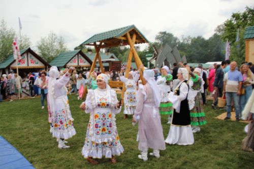 Заинское подворье украсило Сабантуй в Казани