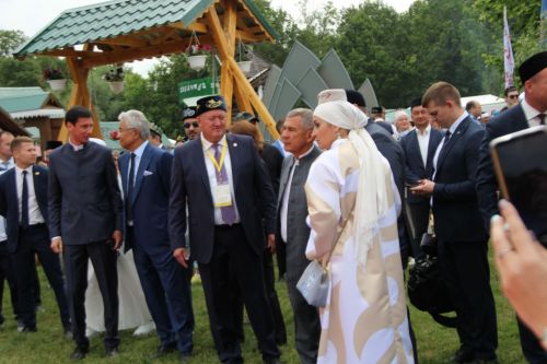 Заинское подворье украсило Сабантуй в Казани
