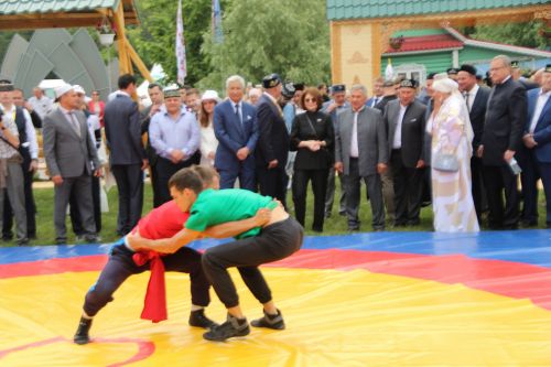 Заинское подворье украсило Сабантуй в Казани