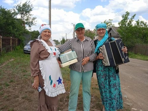 Жители Заинского района Татарстана собирают подарки к Сабантую