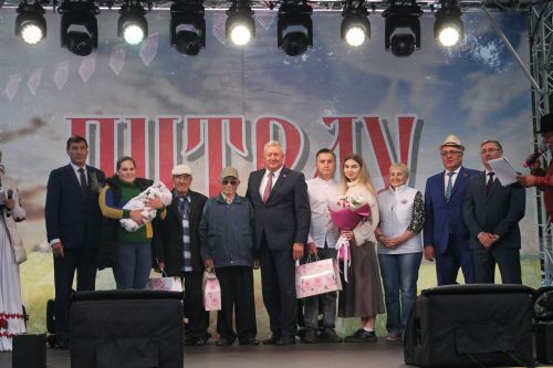На праздновании Петрова дня заинцам вручили награды
