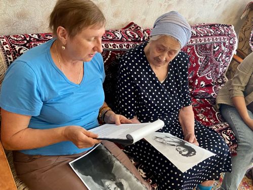 Заинские соцработники и библиотекари реализуют программу «Библиотерапия»