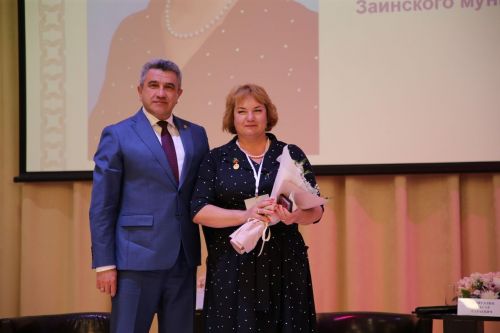 Заинский педагог награждена нагрудным знаком «За заслуги в образовании РТ»