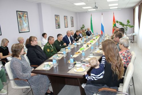 В Заинске наградили бойцов за достойное выполнение воинского долга