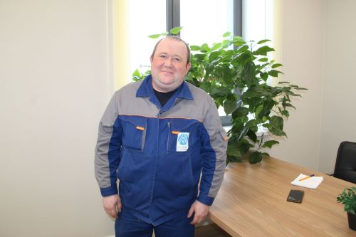 Заинский электромонтер Виталий Смирнов является специалистом высокого класса по интеллектуальным счетчикам