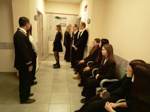 В Заинске студенты познакомились с судебной системой