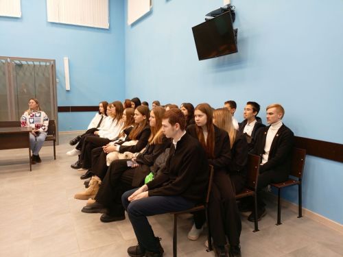 В Заинске студенты познакомились с судебной системой