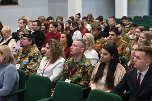 Заинцев наградили за активную реализацию планов и проектов в сфере молодежной политики