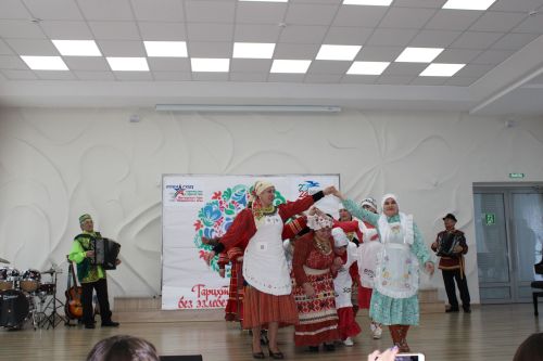 Зәйдә төрле милләт гаиләләре буыннар кайтавазын чагылдырды