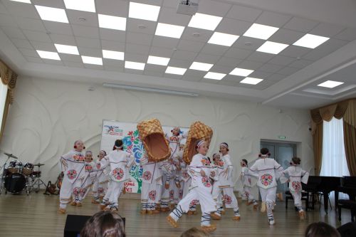 Зәйдә төрле милләт гаиләләре буыннар кайтавазын чагылдырды