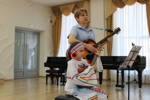 Зәйдә төрле милләт гаиләләре буыннар кайтавазын чагылдырды