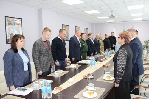 Участникам СВО рассказали, с кого заинские учащиеся берут пример