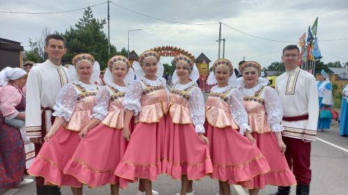Концертная группа «Горячие сердца» принимает активное участие в культурной жизни Заинского района