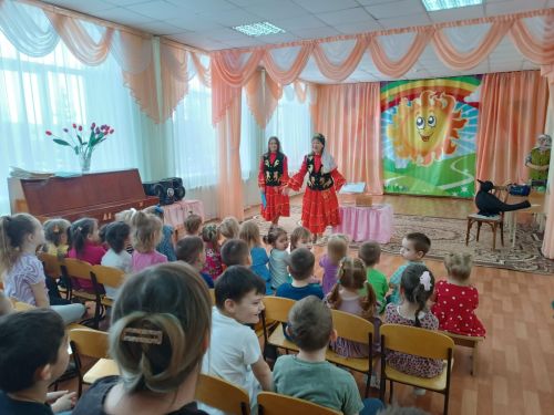 Дошкольники Заинска угостились «Грачиной кашей»
