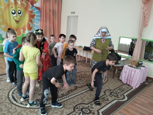 Дошкольники Заинска угостились «Грачиной кашей»