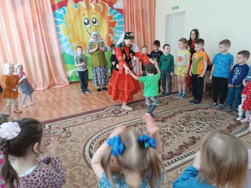 Дошкольники Заинска угостились «Грачиной кашей»