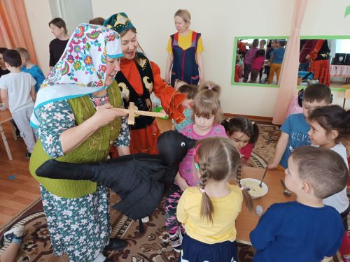 Дошкольники Заинска угостились «Грачиной кашей»