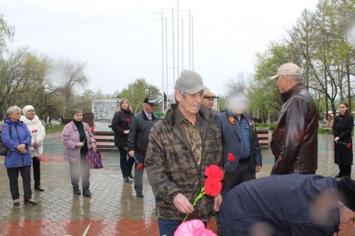 В Заинске почтили память чернобыльцев