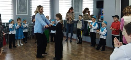Зәйнең «Радость» үзәгендә Гаилә көне уңаеннан күңел ачу чарасы узды