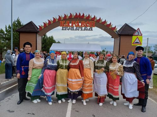 Заинские коллективы «Русская душа» и «Злато» спели на «Каравоне»
