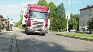 Своих не бросаем
