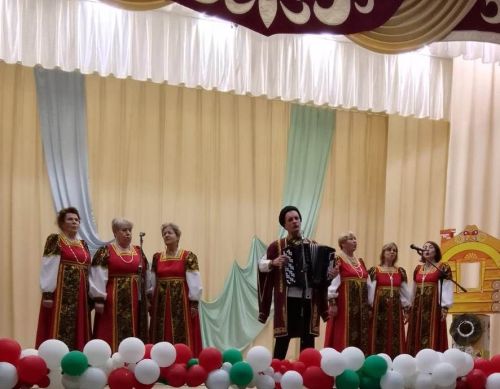 Открытие творческого сезона в ГДК Мирный: «Закулисный переполох» собрал аншлаг в Заинске
