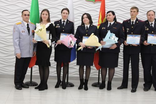 Служба во имя безопасности: в Заинске торжественно отметили День сотрудников органов внутренних дел