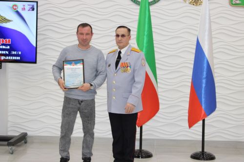 Служба во имя безопасности: в Заинске торжественно отметили День сотрудников органов внутренних дел