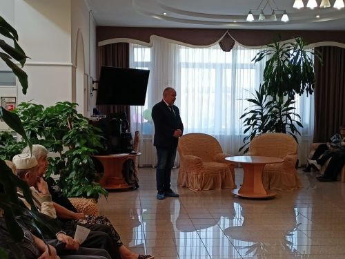 В Заинске взрослым напомнили о правилах дорожной безопасности