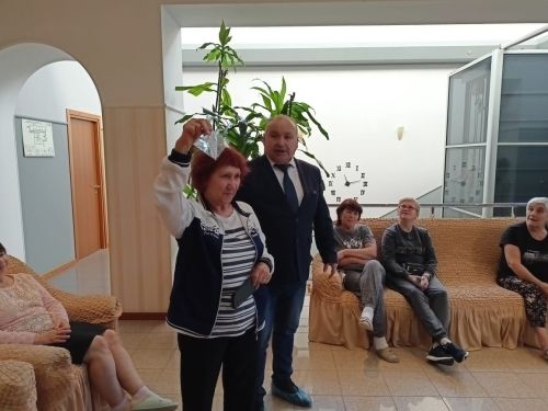 В Заинске взрослым напомнили о правилах дорожной безопасности