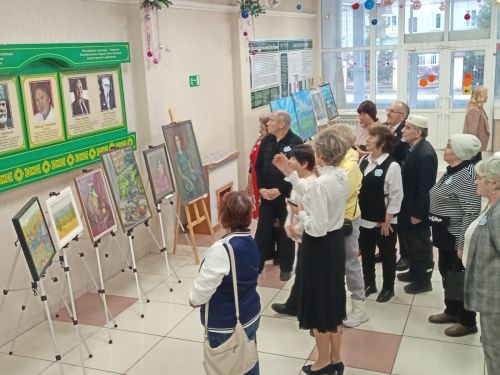 «Ты одна такая – любимая, родная»: Праздничная программа в честь Дня матери собрала гостей в библиотеке им. С. Рафикова
