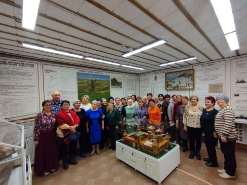 Материнской души красота: Теплый праздник в Заинском музее объединил поколения