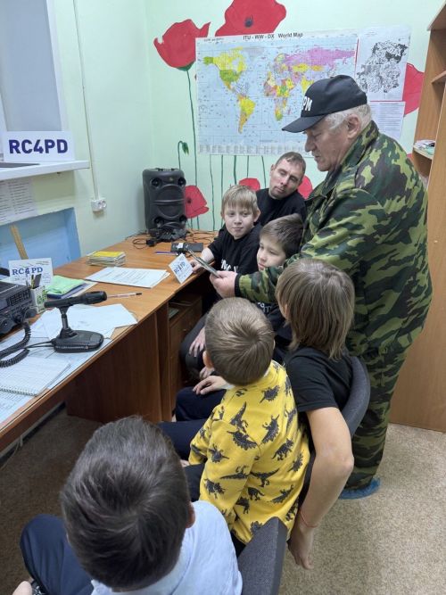 Ветеран-радиолюбитель Заинска Сергей Колесников почти 60 лет держит связь с миром и передает эстафету молодежи